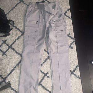 NWT Manière De Voir Cargos! Size US 6